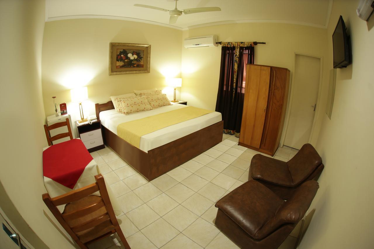 Hotel Del Sur San Lorenzo Oda fotoğraf
